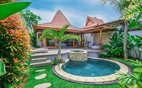 Molokai Suites