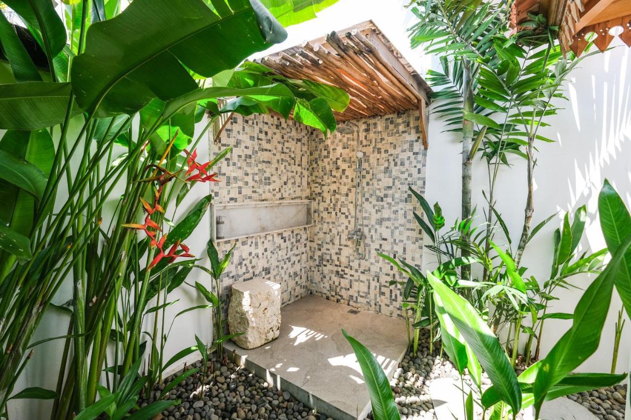 Molokai Suites Uluwatu Extérieur photo